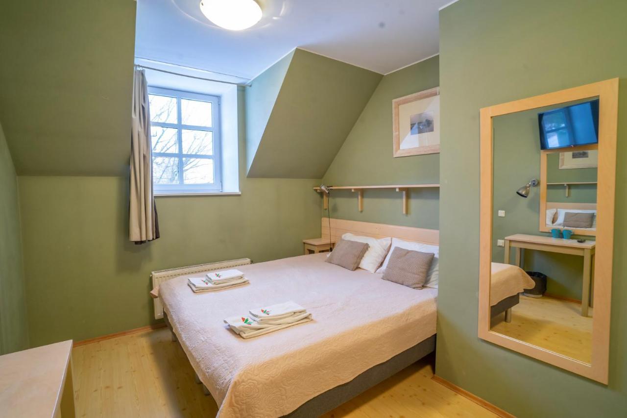 Kongo Hotel Haapsalu Εξωτερικό φωτογραφία