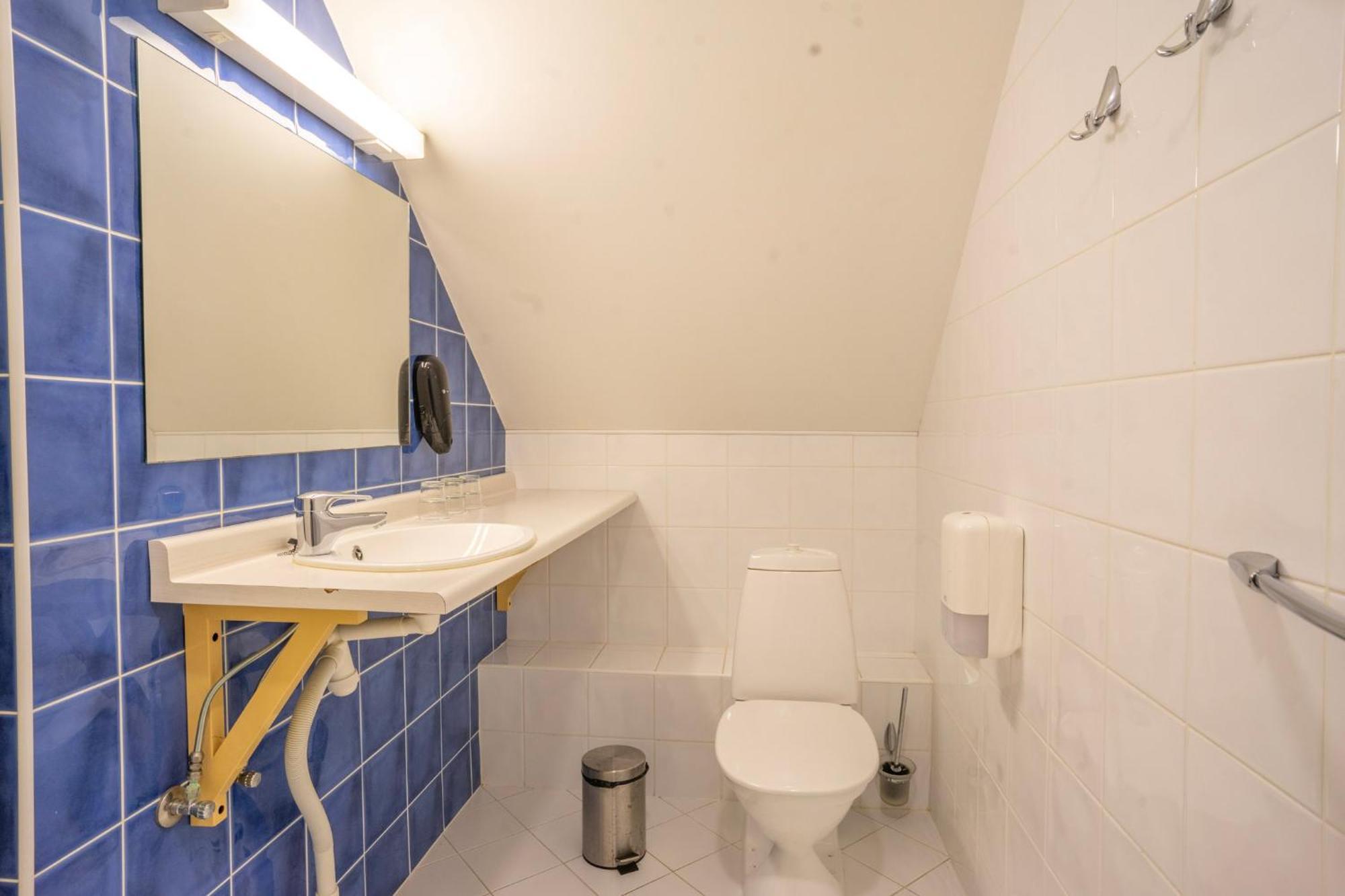 Kongo Hotel Haapsalu Εξωτερικό φωτογραφία
