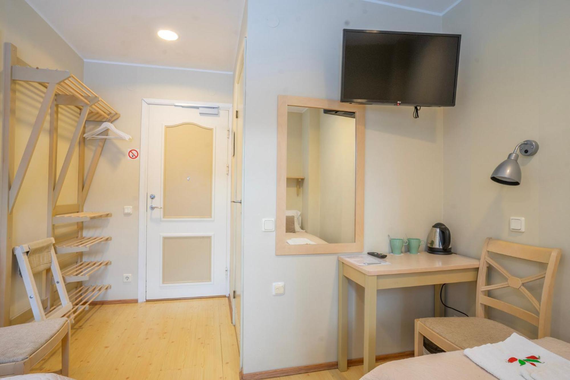 Kongo Hotel Haapsalu Εξωτερικό φωτογραφία