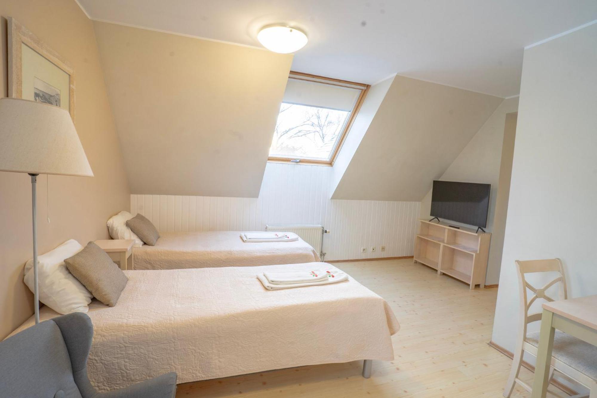 Kongo Hotel Haapsalu Εξωτερικό φωτογραφία