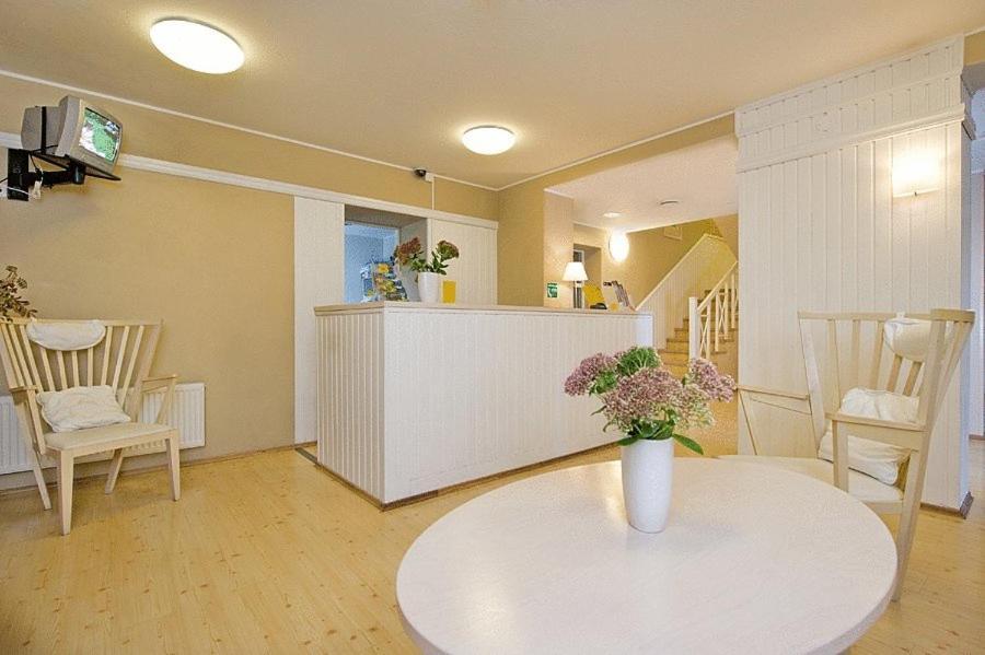 Kongo Hotel Haapsalu Εξωτερικό φωτογραφία