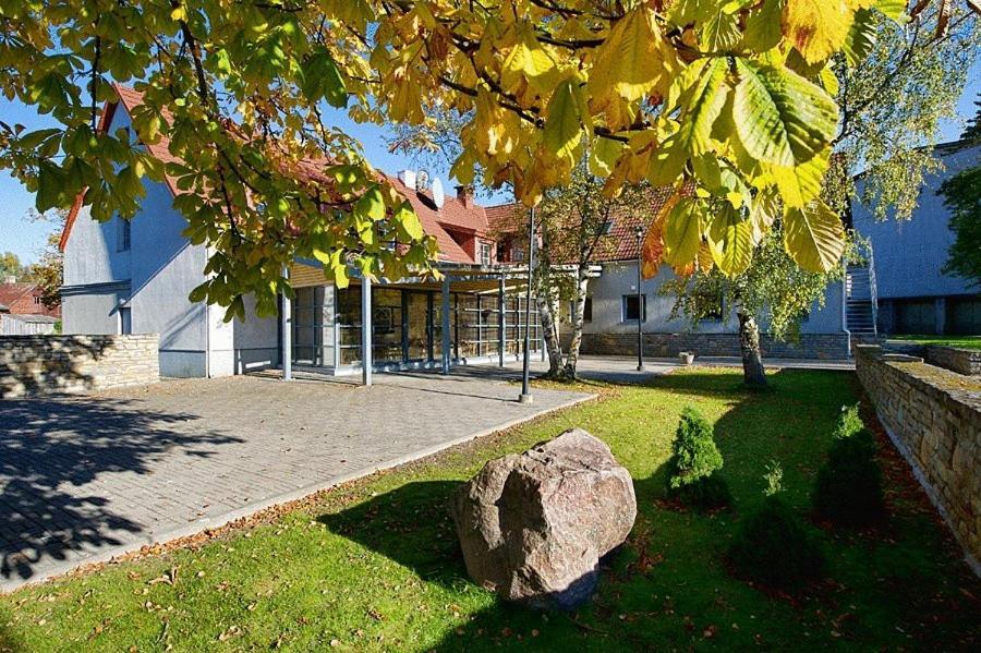 Kongo Hotel Haapsalu Εξωτερικό φωτογραφία